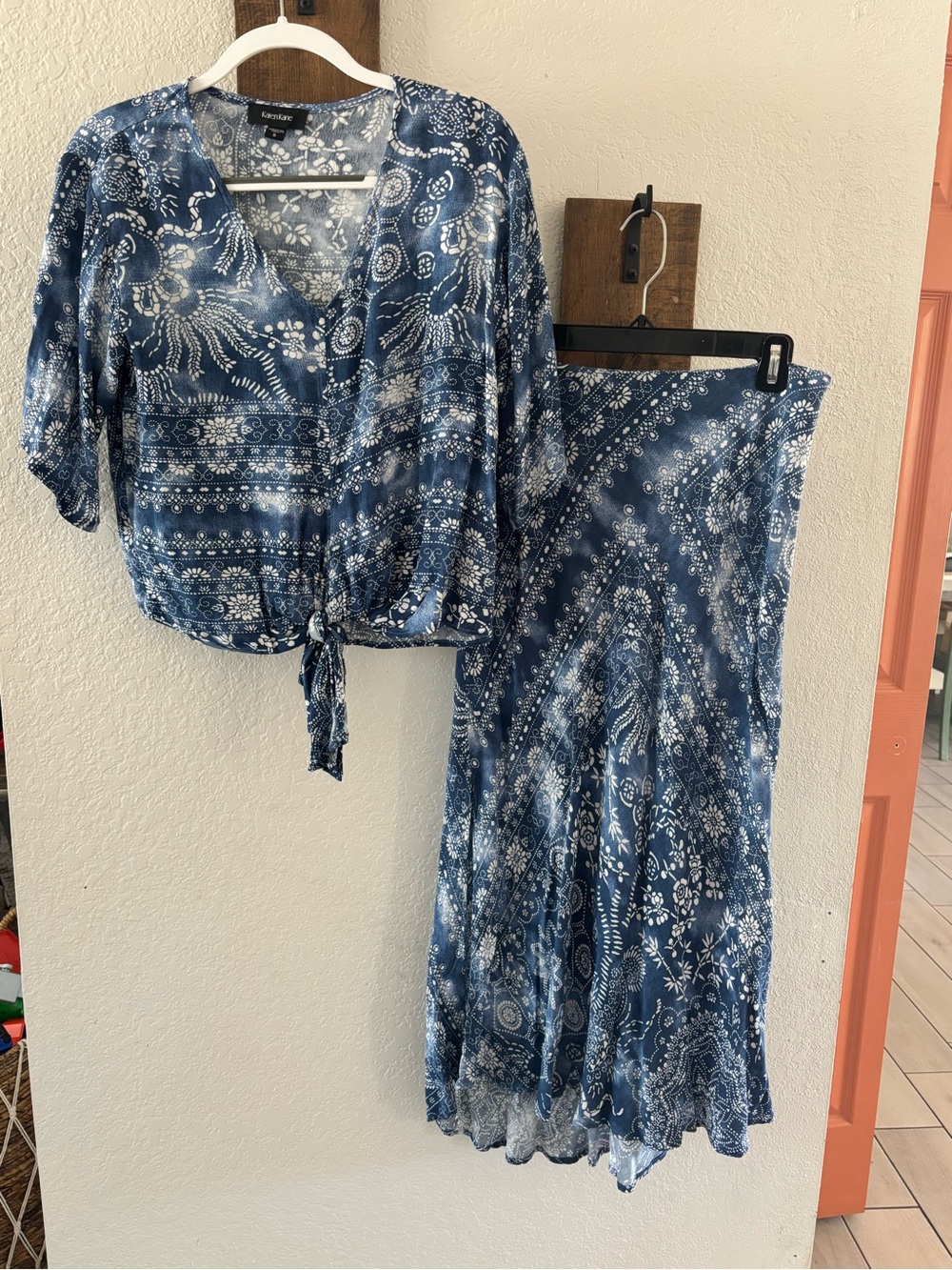 Karen Kane Blue Paisley Print Maxi Skirt Set